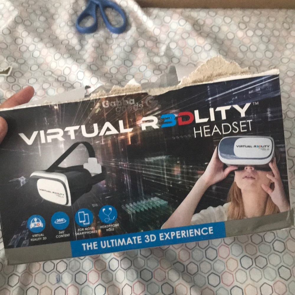 Virtual reality head set - Picture 3 of 9
